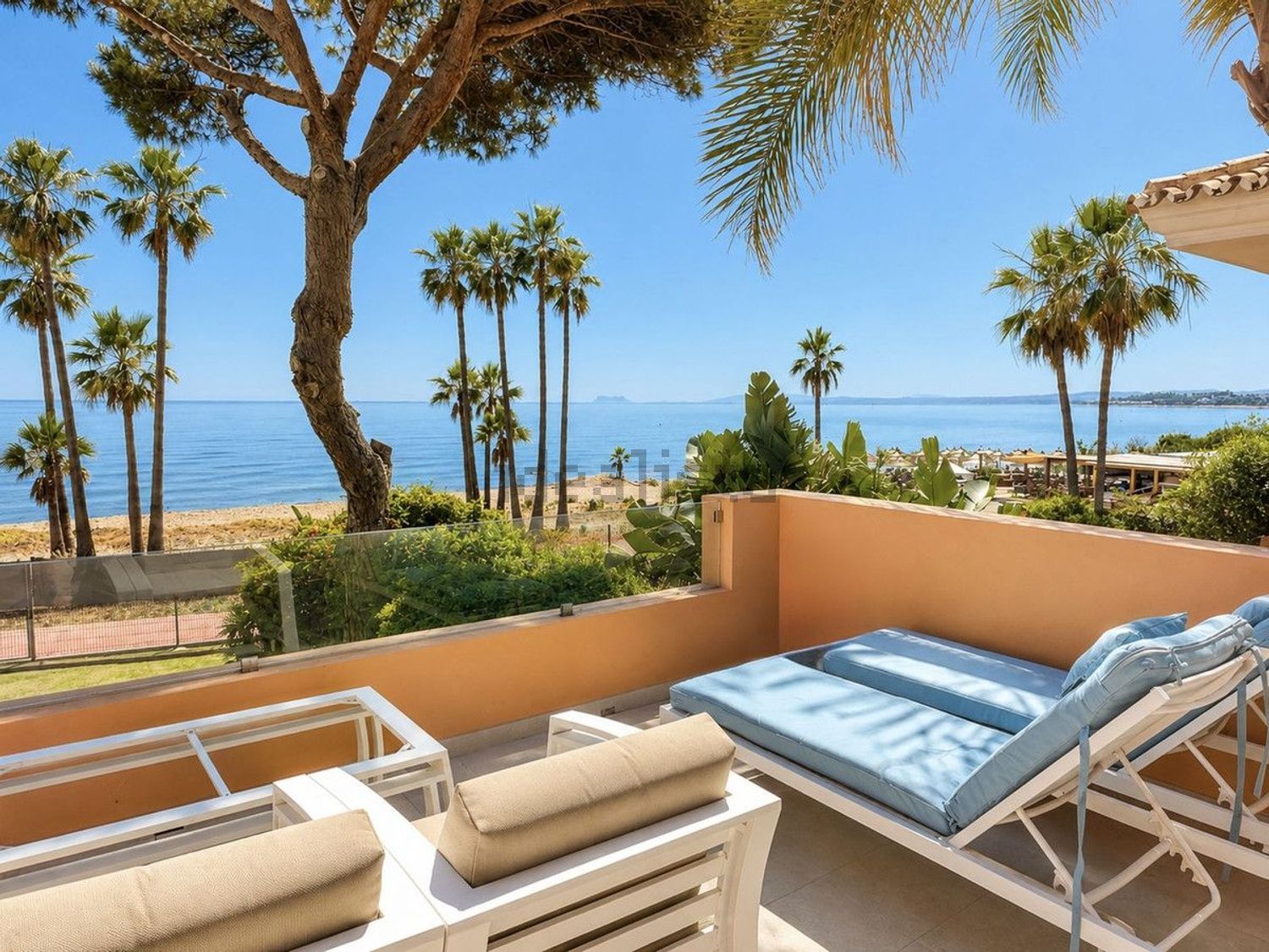 Chalet avec accès direct à la plage à Estepona