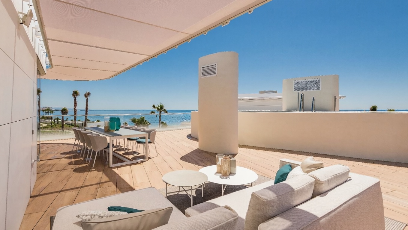 Ático em primeira linha de mar em Estepona