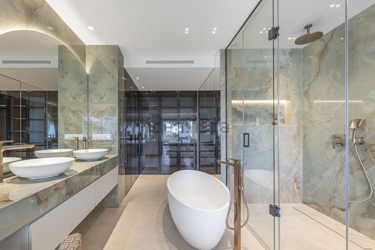 Appartement en première ligne de plage à Estepona — Sanitaires