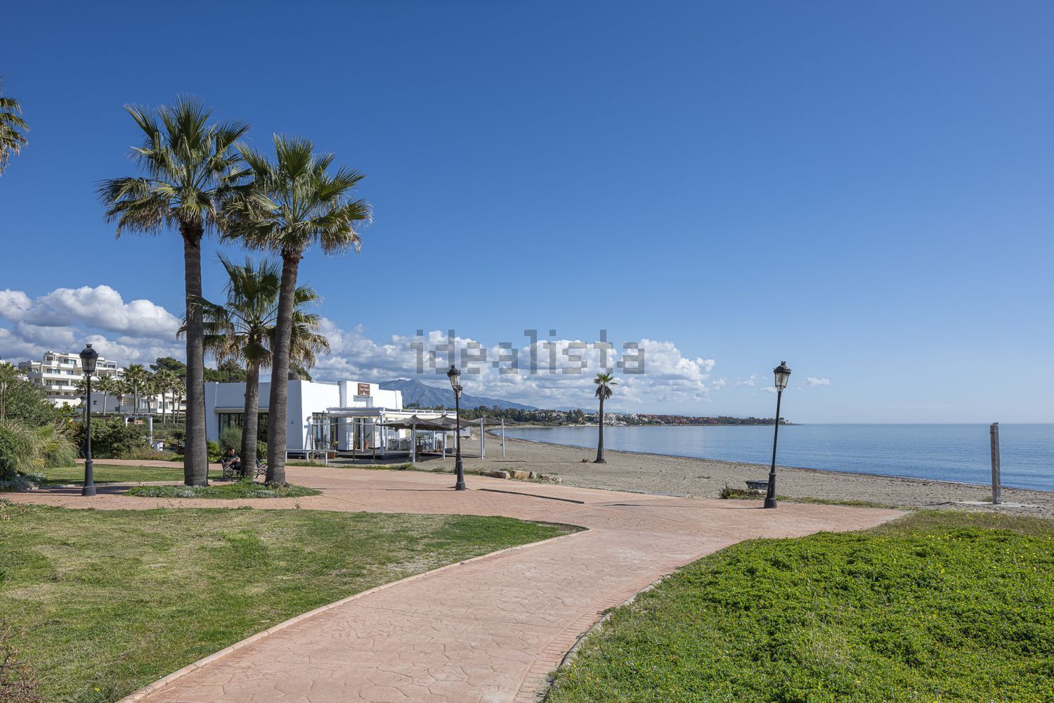 Квартира первая линия пляжа в Estepona — Морской вид