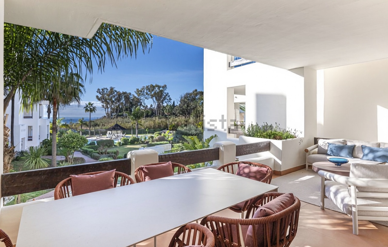 Apartamento em primeira linha de praia em Estepona