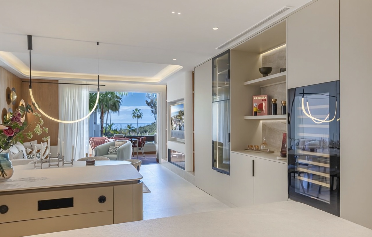 Beachfront flat in Estepona — Kitchen