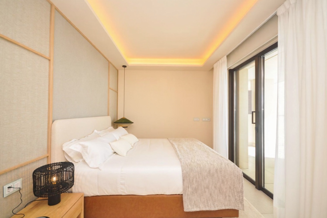 Appartement en première ligne de plage à Estepona — Chambre