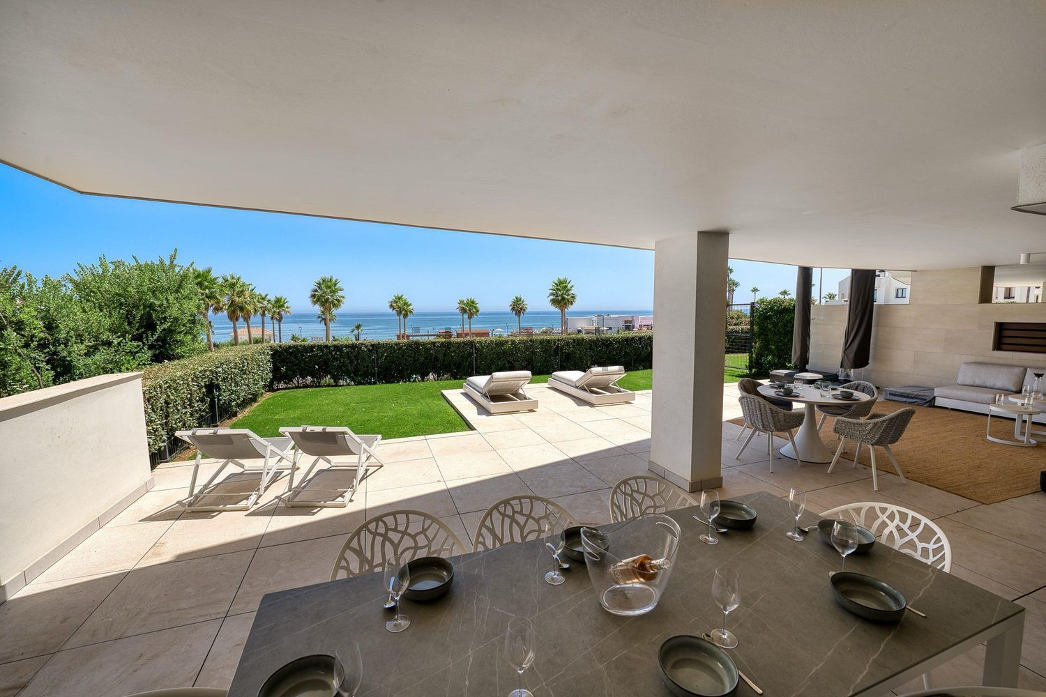 Wohnung in erste Strandlinie in Estepona