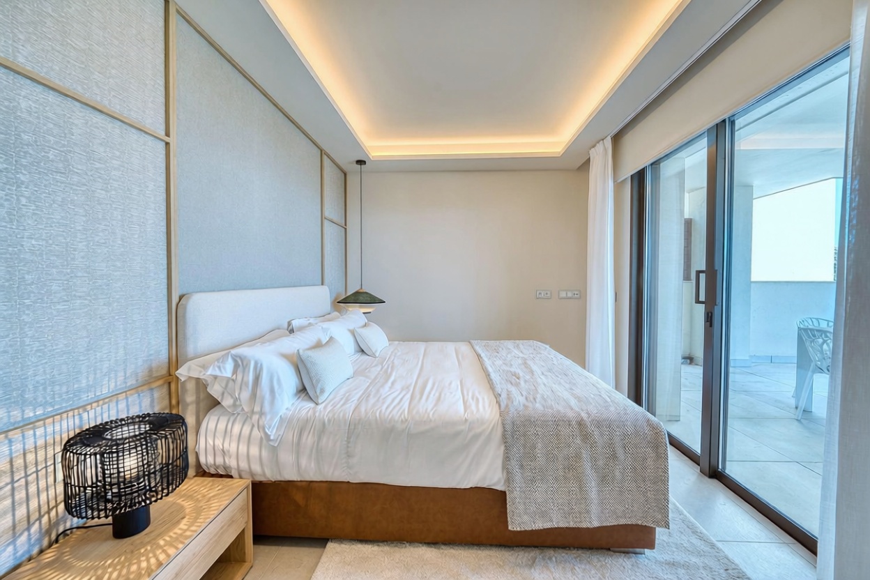 Appartement en première ligne de plage à Estepona — Chambre