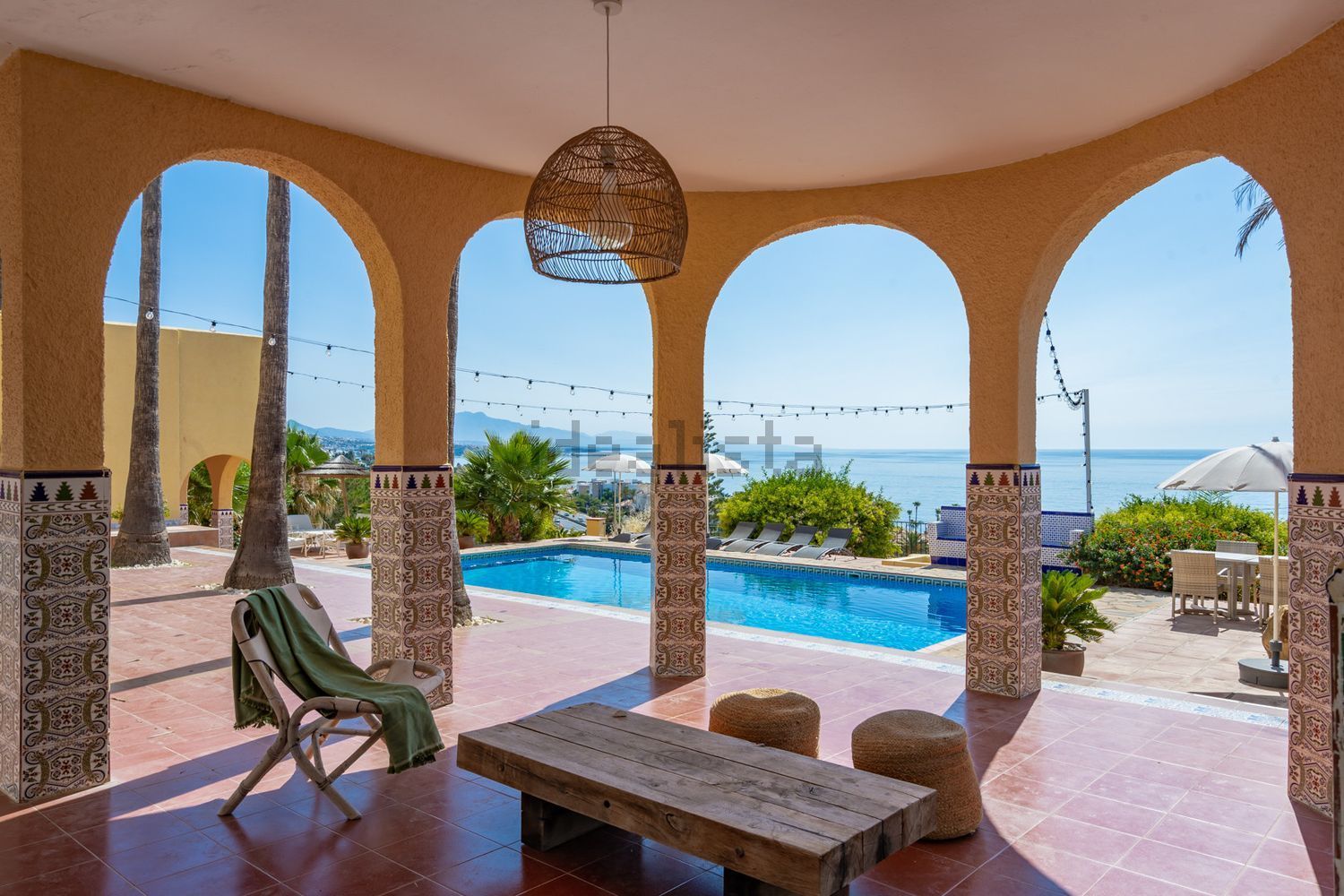 Chalet com acesso direto à praia em Estepona