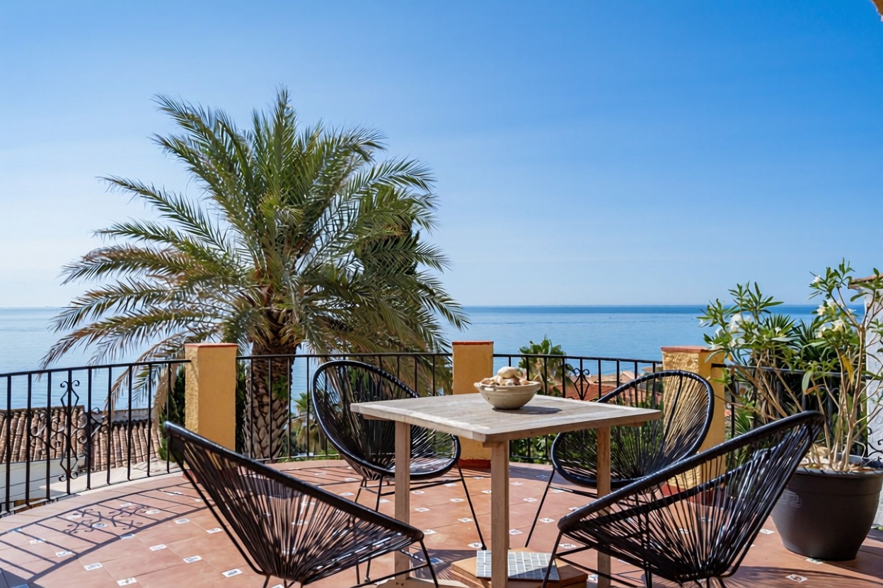 Шале с прямой выход на пляж в Estepona — Морская терраса
