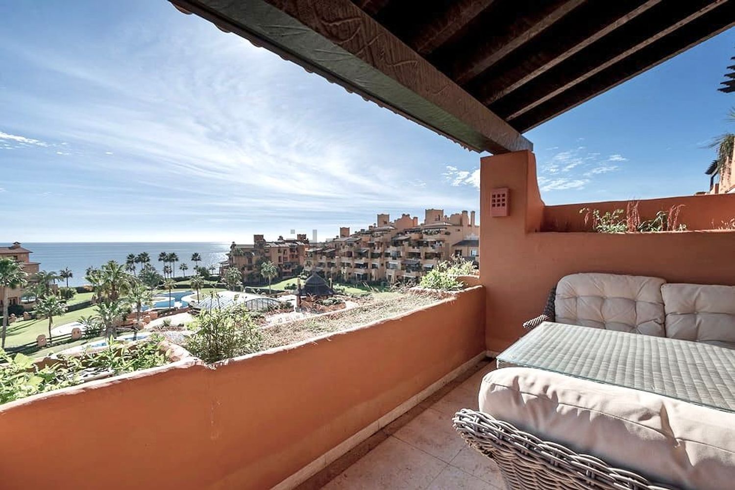 Wohnung in erste Strandlinie in Estepona