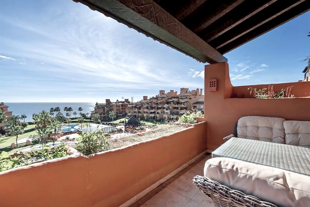 Apartamento em primeira linha de praia em Estepona