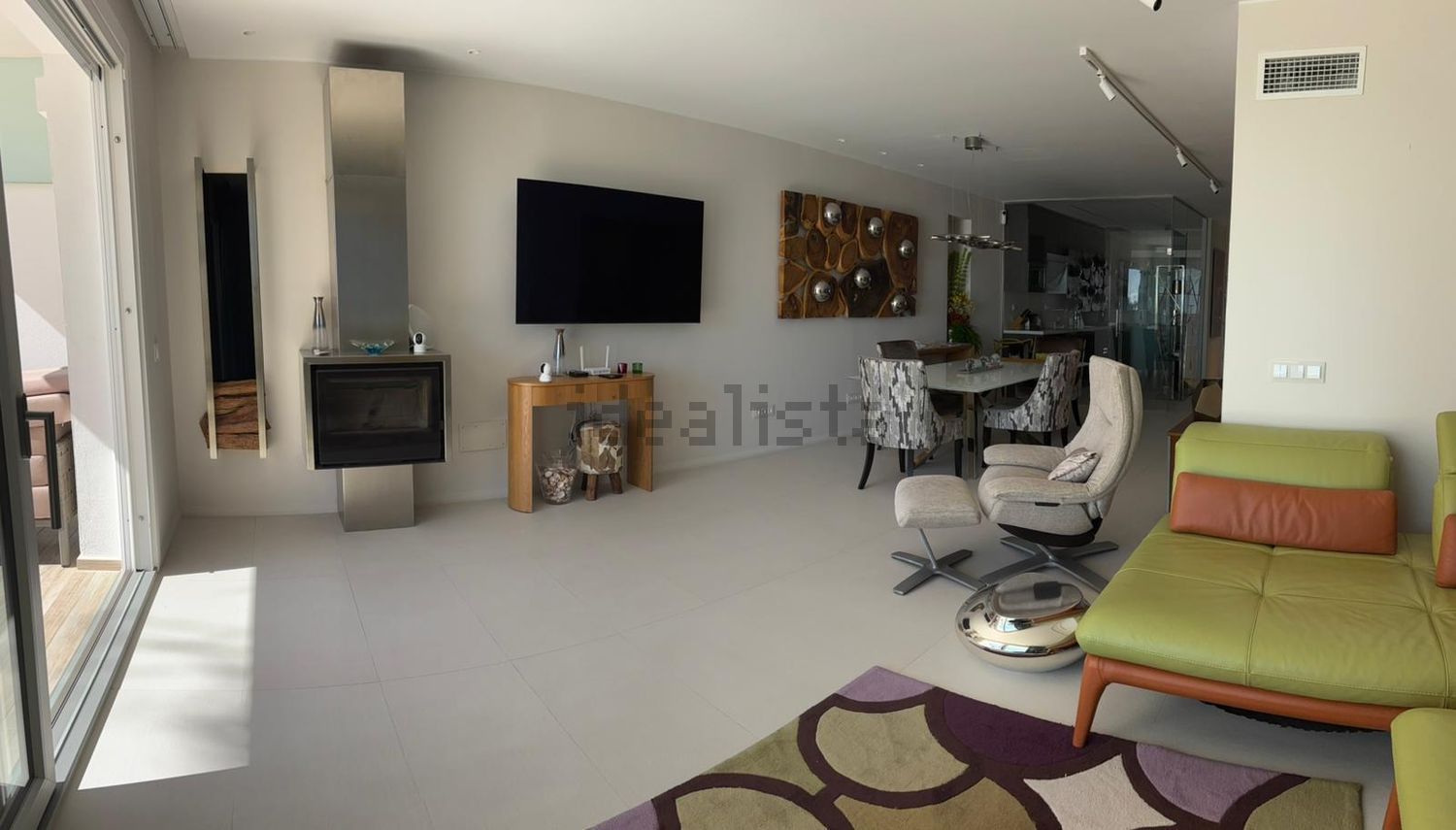 Wohnung in erste Strandlinie in Estepona — Wohnzimmer