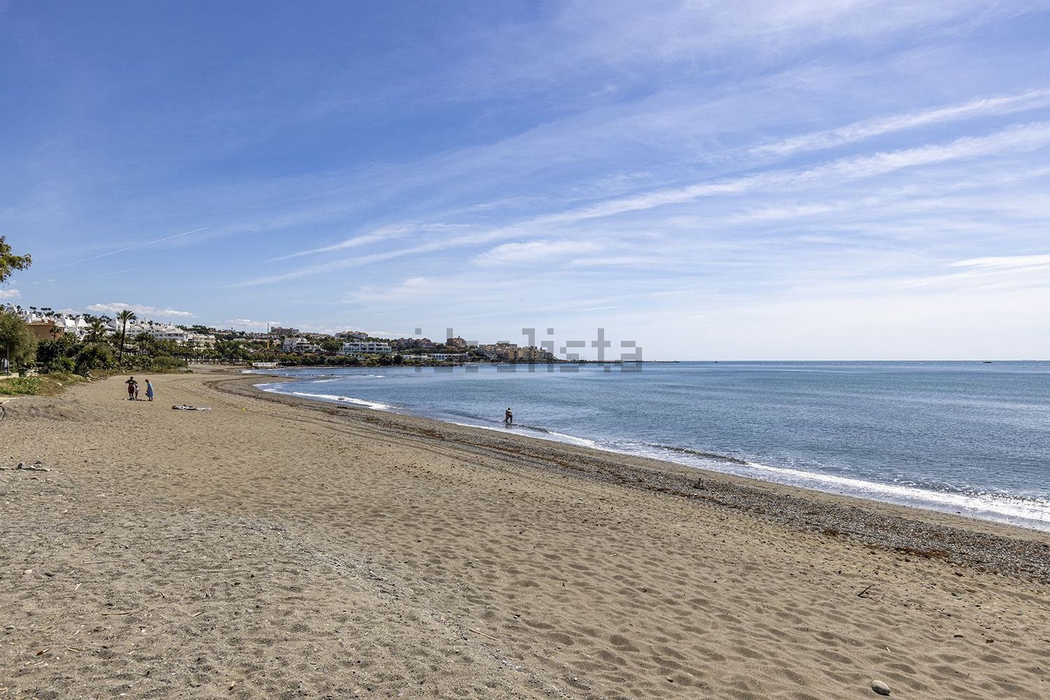 Chalet com acesso direto à praia em Estepona — Vista mar
