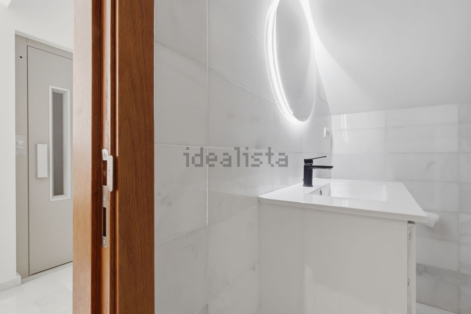 Chalet mit direkter Strandzugang in Estepona