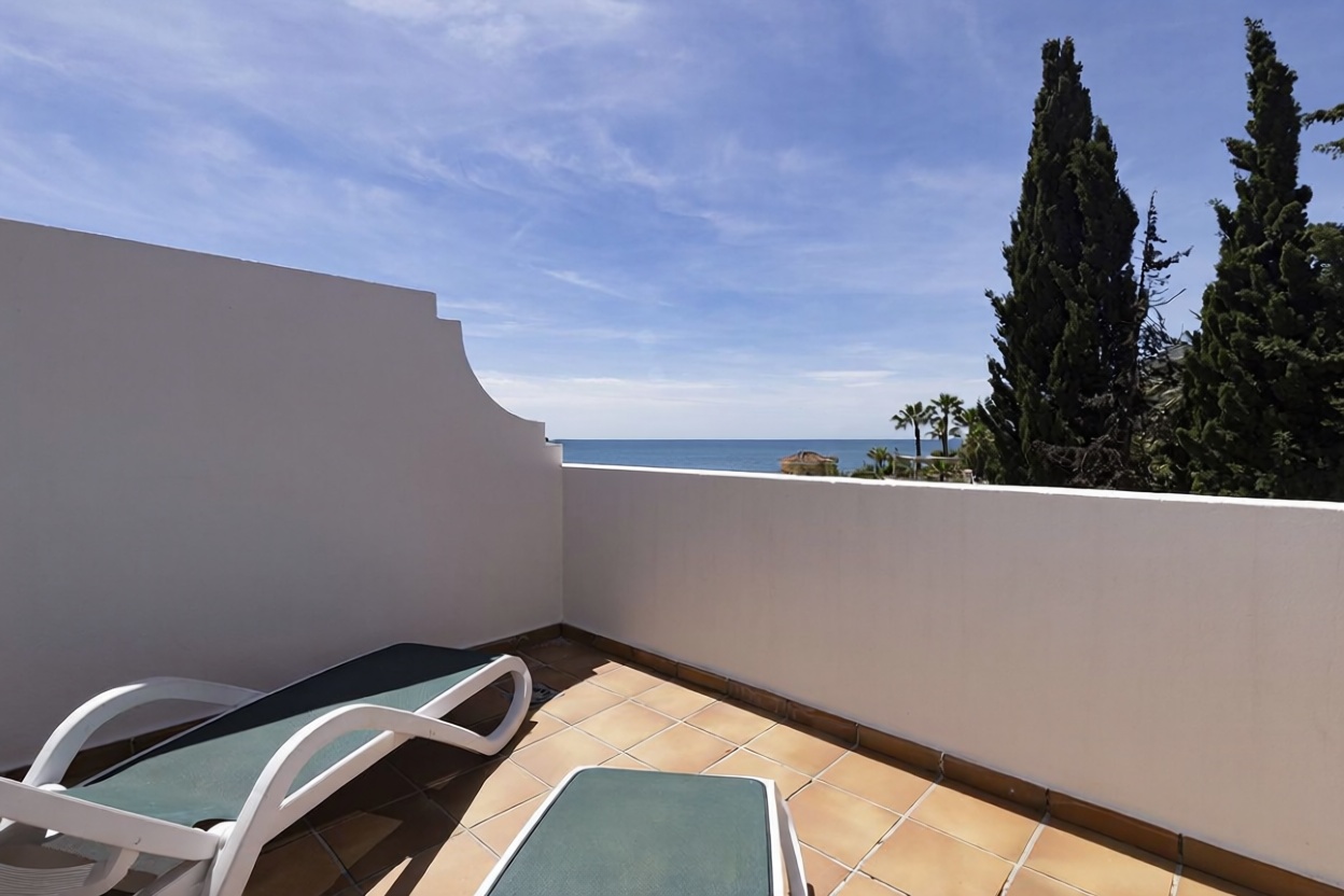 Chalet com acesso direto à praia em Estepona