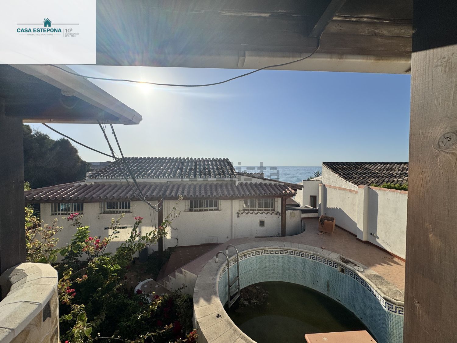 Chalet mit direkter Strandzugang in Estepona — Meerblick