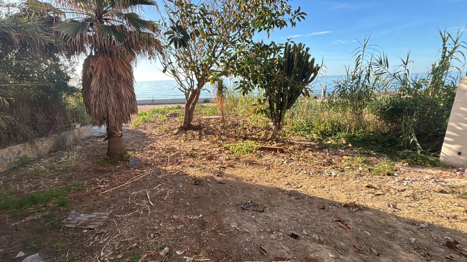 Chalet mit direkter Strandzugang in Estepona — Meerblick
