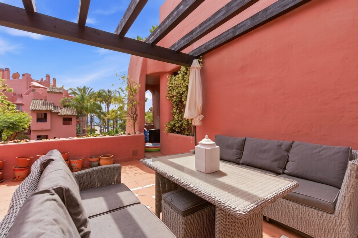 Duplex em primeira linha de praia em Estepona
