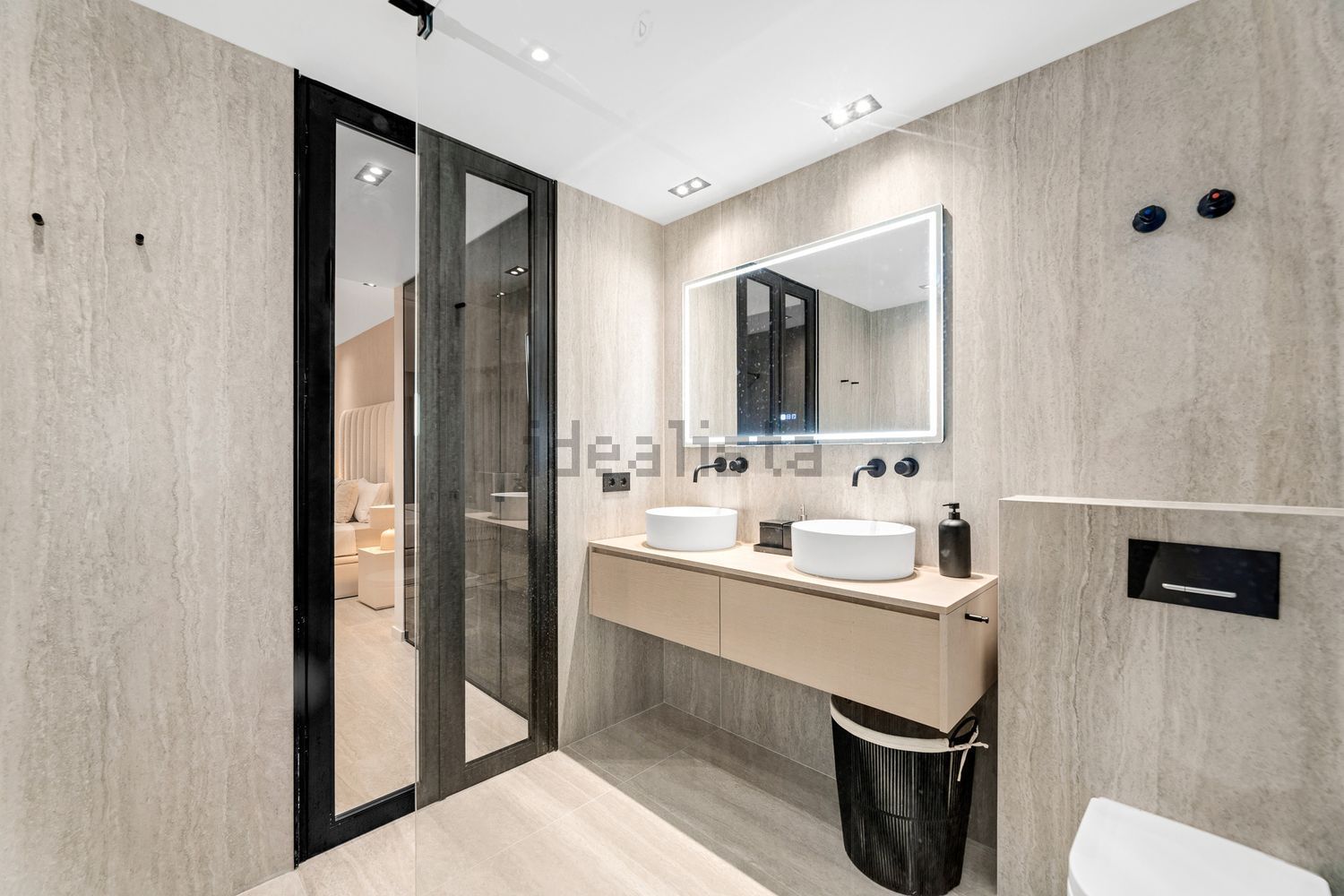 Apartamento em primeira linha de praia em Estepona — Vista mar