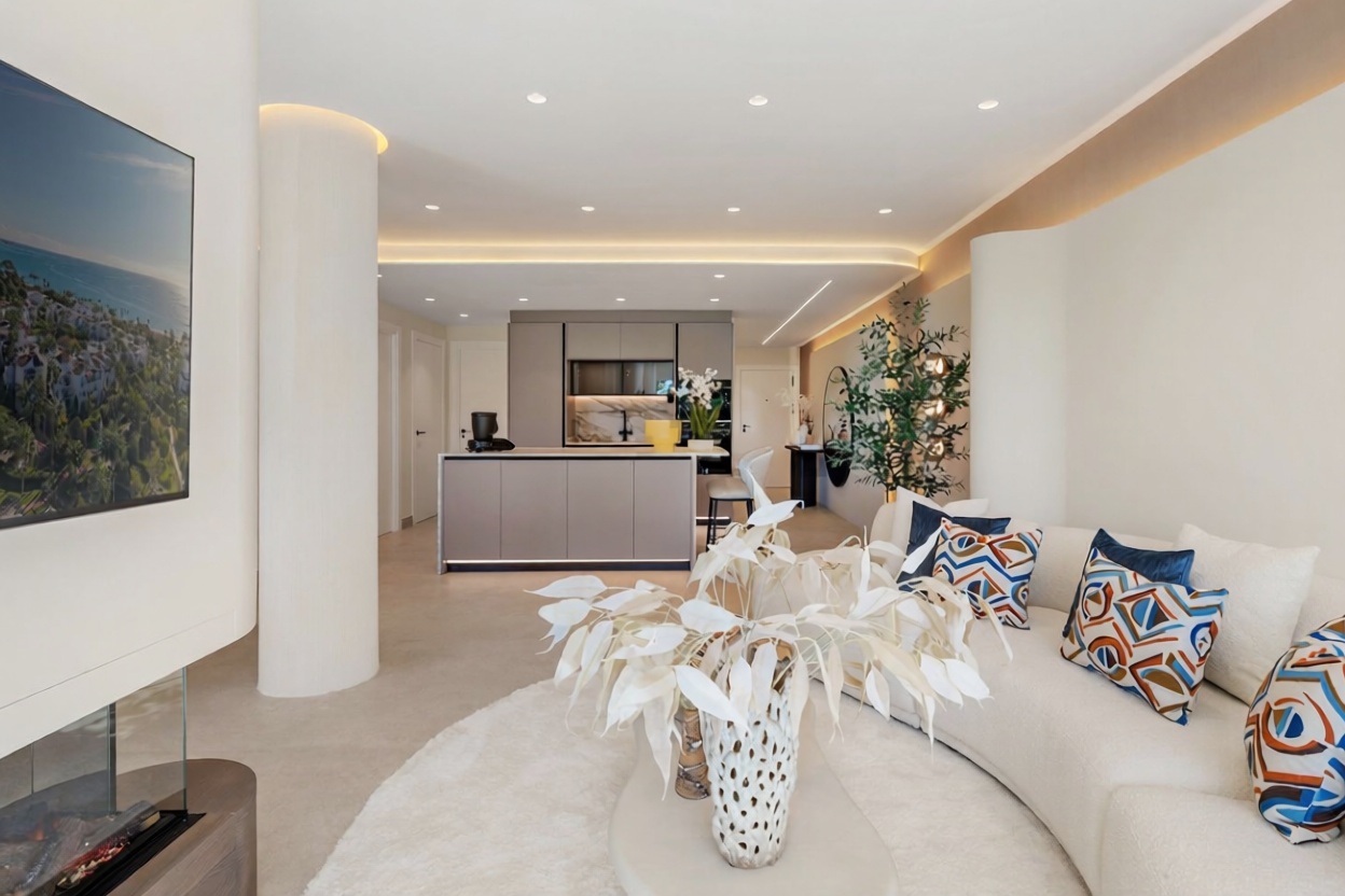 Beachfront flat in Estepona — Bedroom