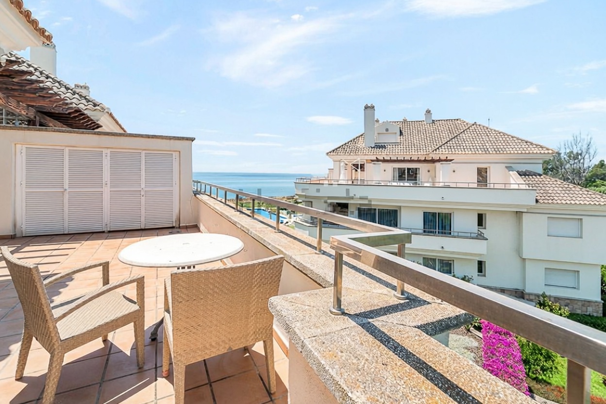 Duplex en première ligne de plage à Estepona