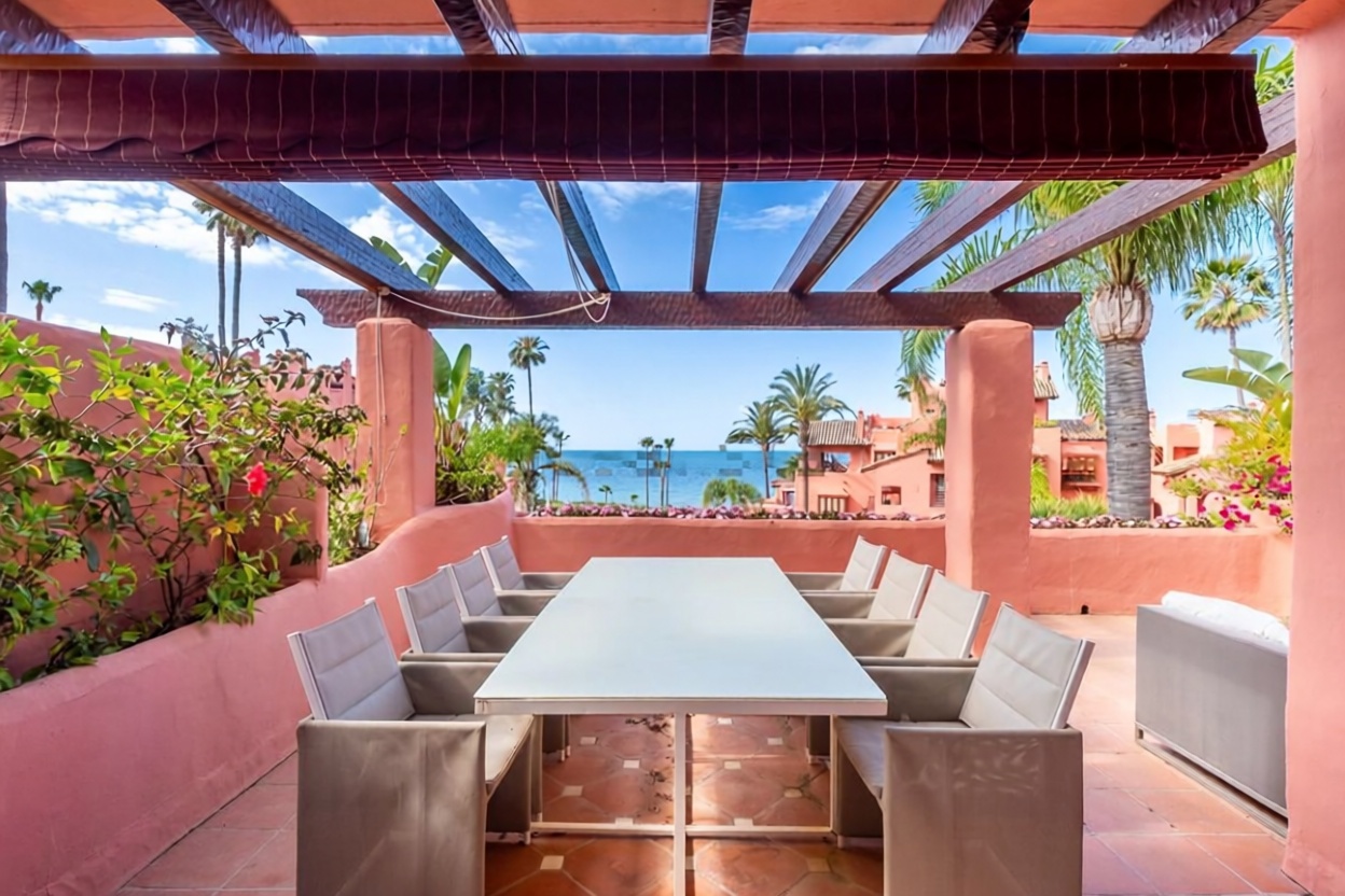 Appartement en première ligne de plage à Estepona