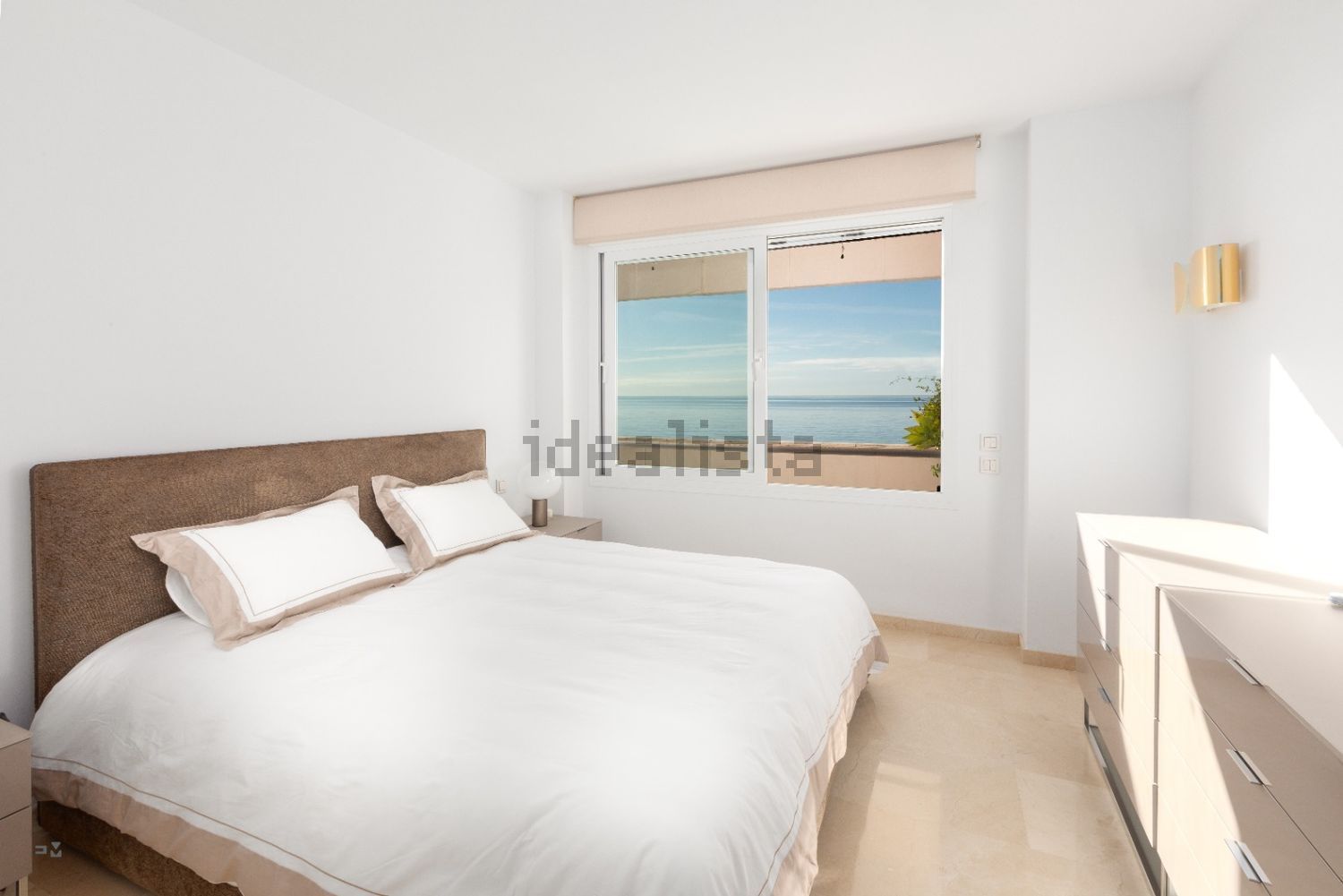 Квартира первая линия пляжа в Estepona — Спальня