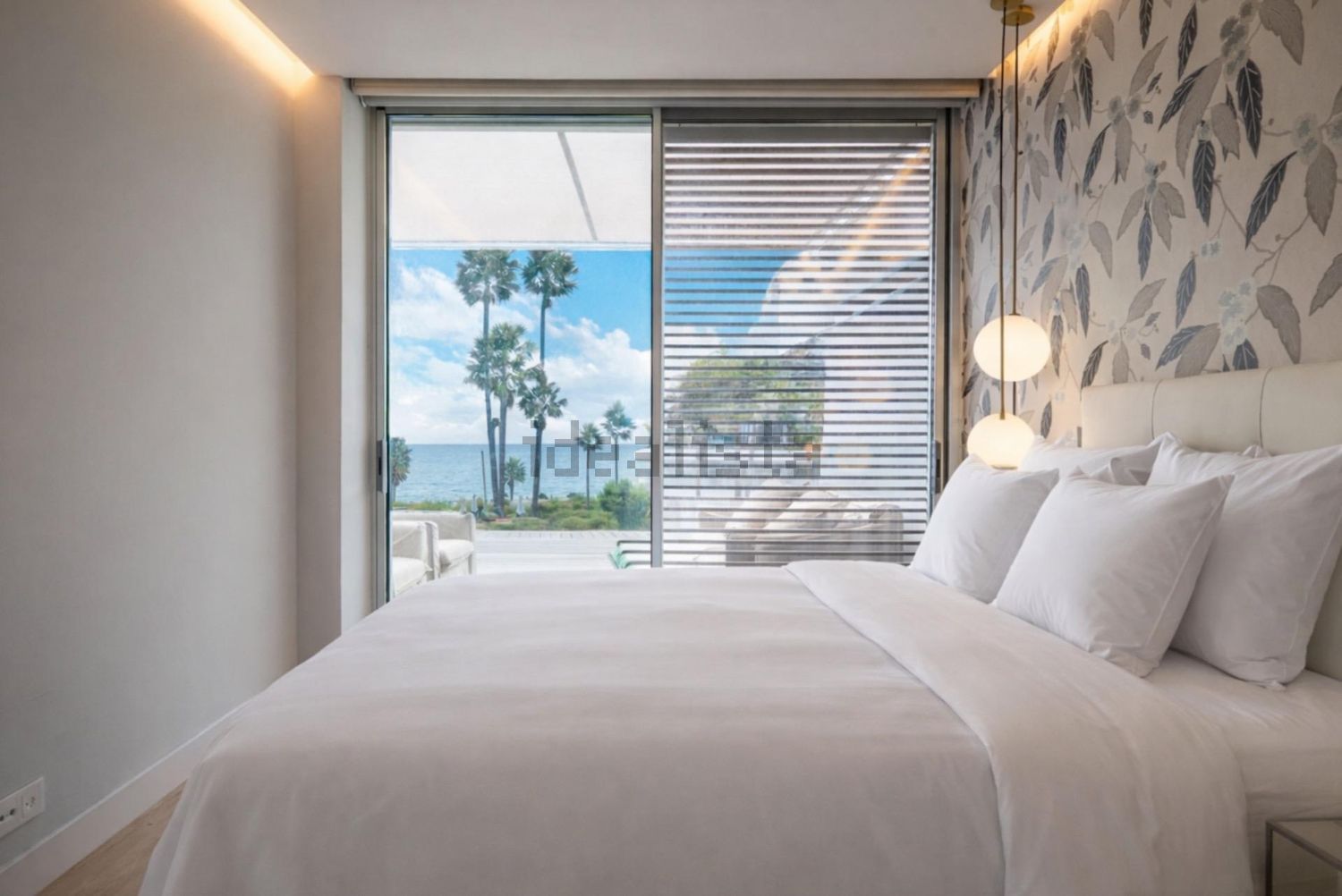 Квартира первая линия пляжа в Estepona — Спальня