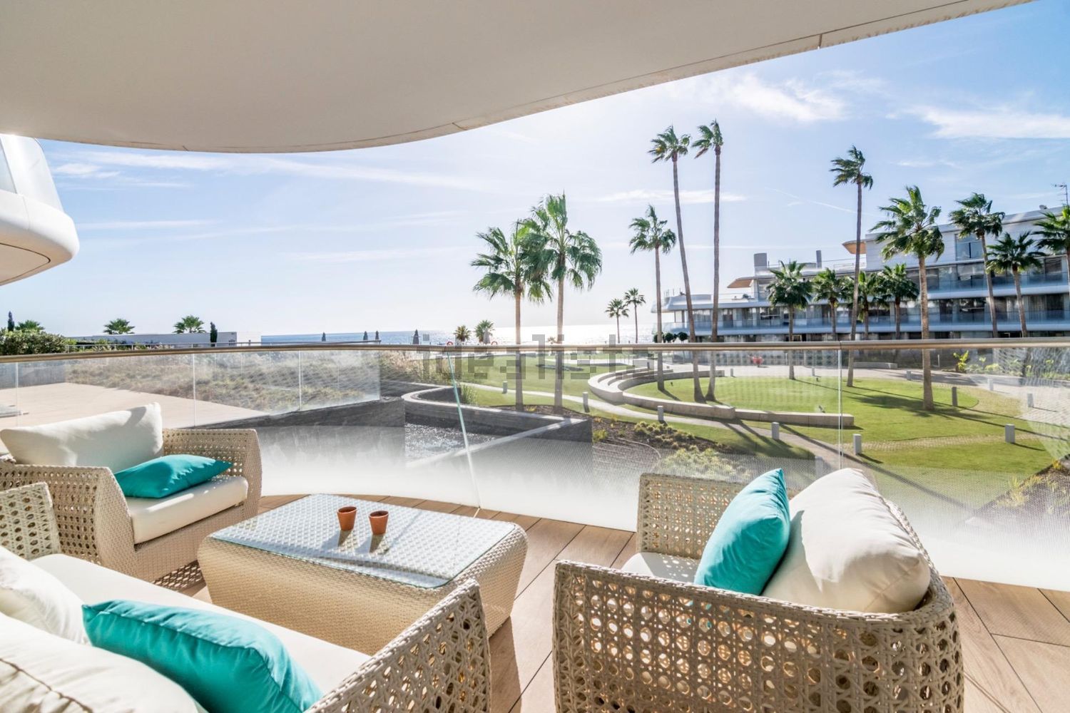 Apartamento em primeira linha de praia em Estepona — Terraço mar