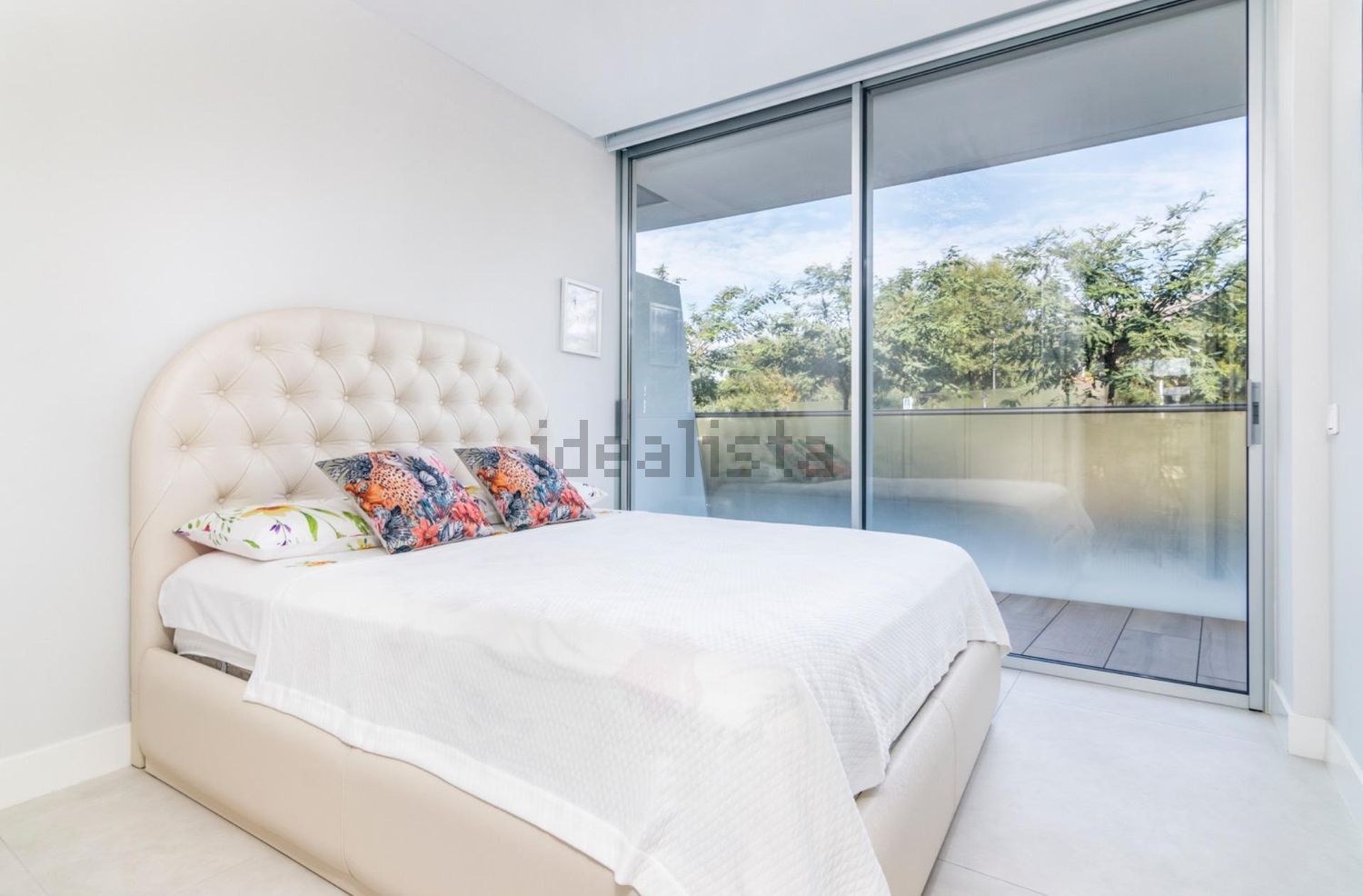 Apartamento em primeira linha de praia em Estepona — Quarto