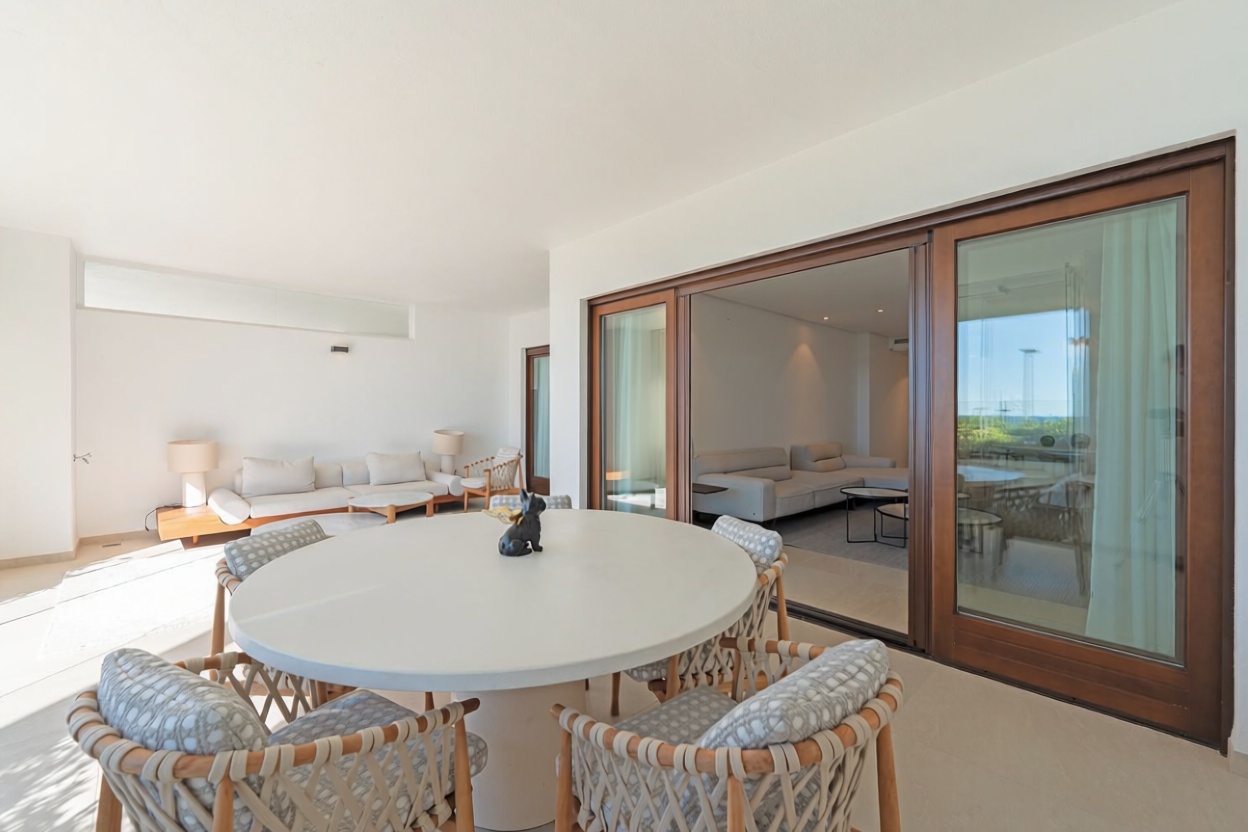 Wohnung in erste Strandlinie in Estepona — Meerblick