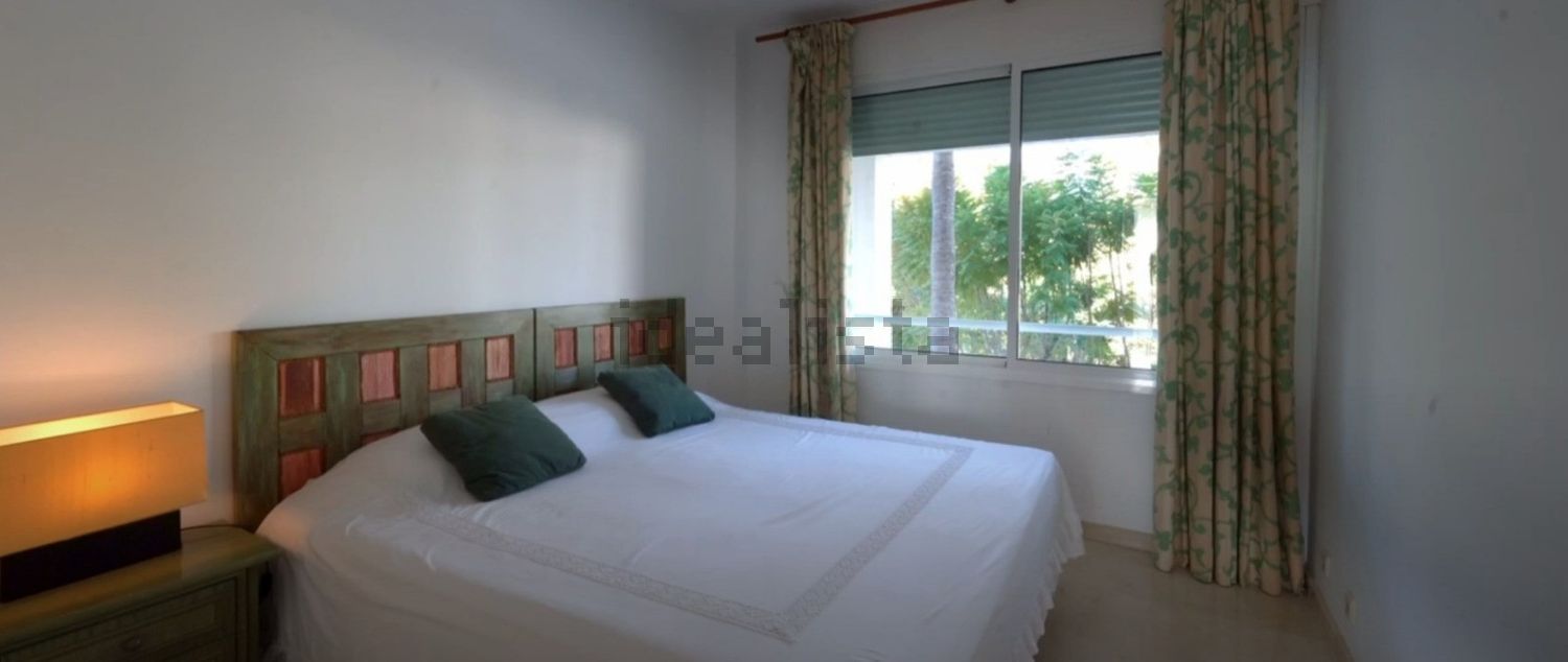 Квартира первая линия пляжа в Estepona — Спальня