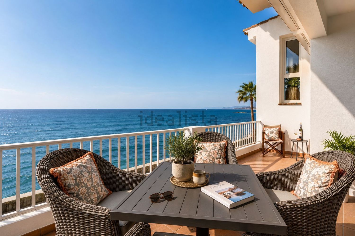 Duplex em primeira linha de praia em Estepona
