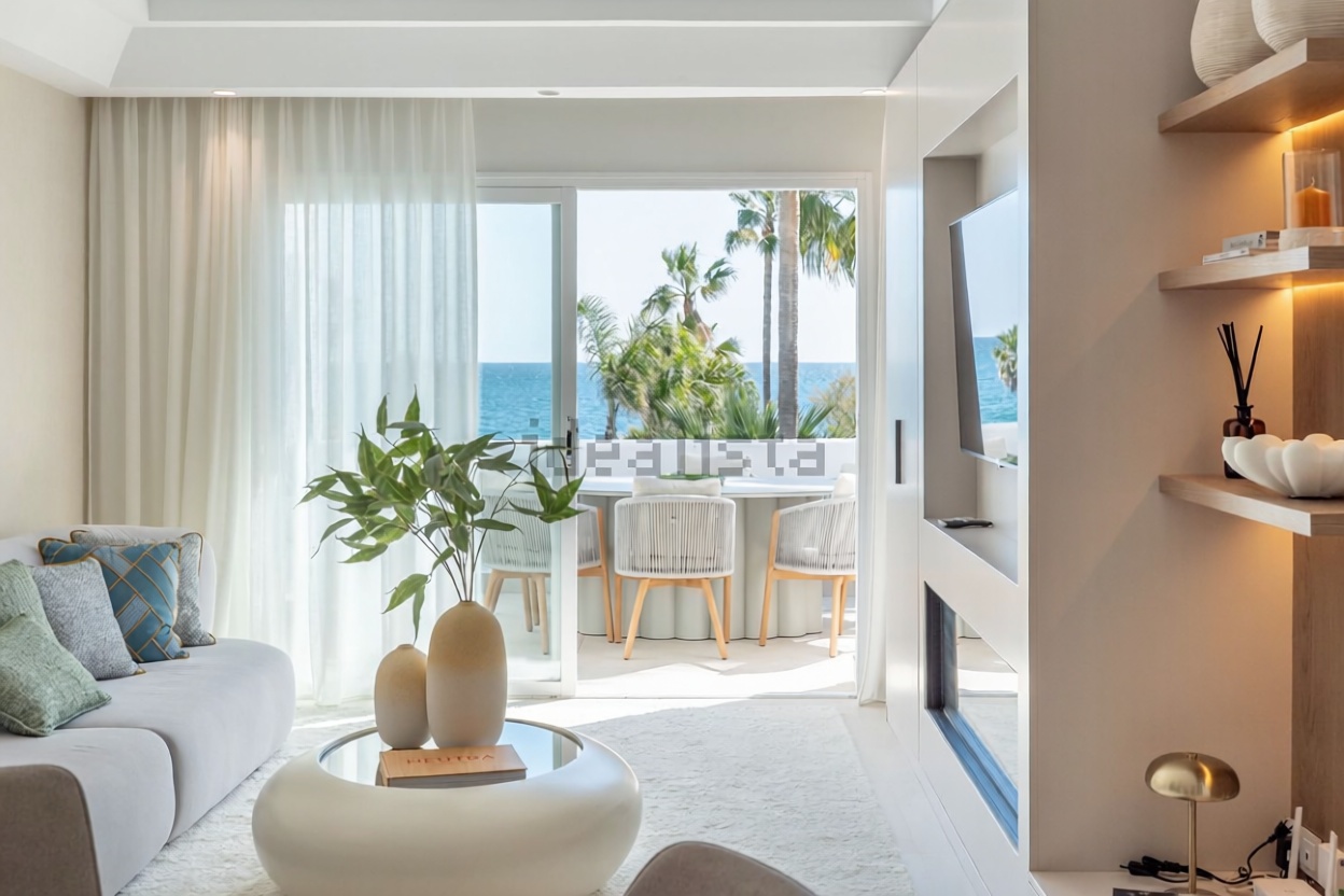 Villa mit direkter Strandzugang in Estepona — Wohnzimmer