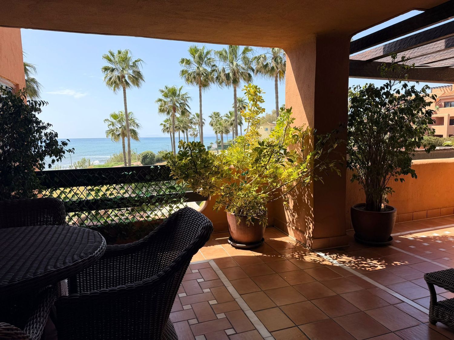 Apartamento em primeira linha de praia em Estepona