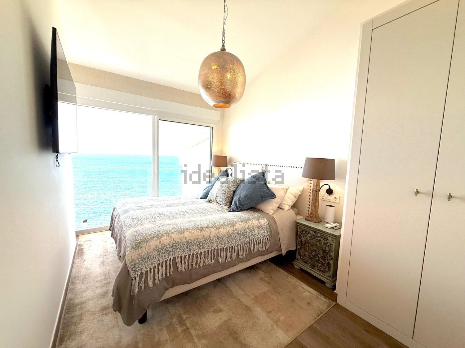 Duplex em primeira linha de praia em Estepona — Quarto