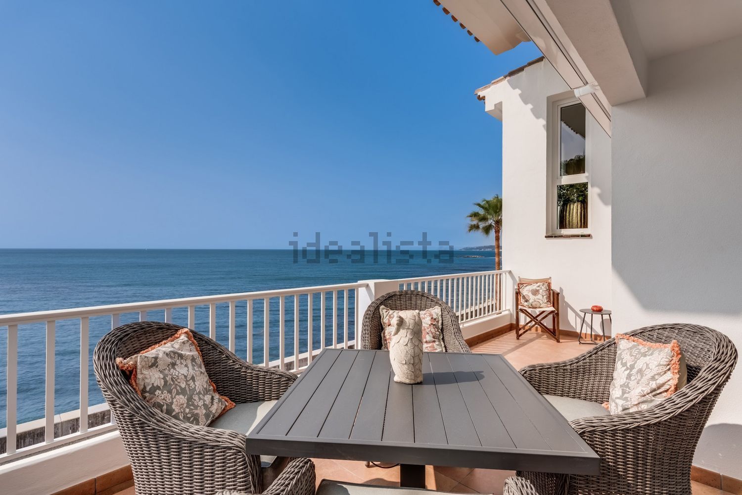 Duplex em primeira linha de praia em Estepona