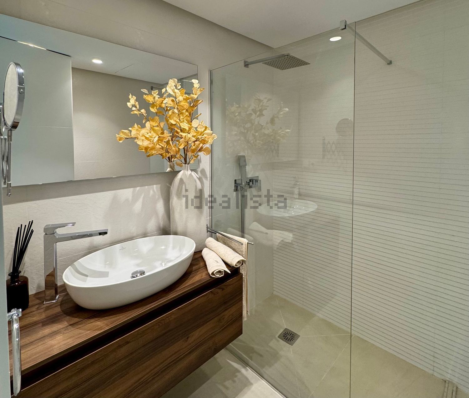 Apartamento em primeira linha de praia em Estepona — Casa banho