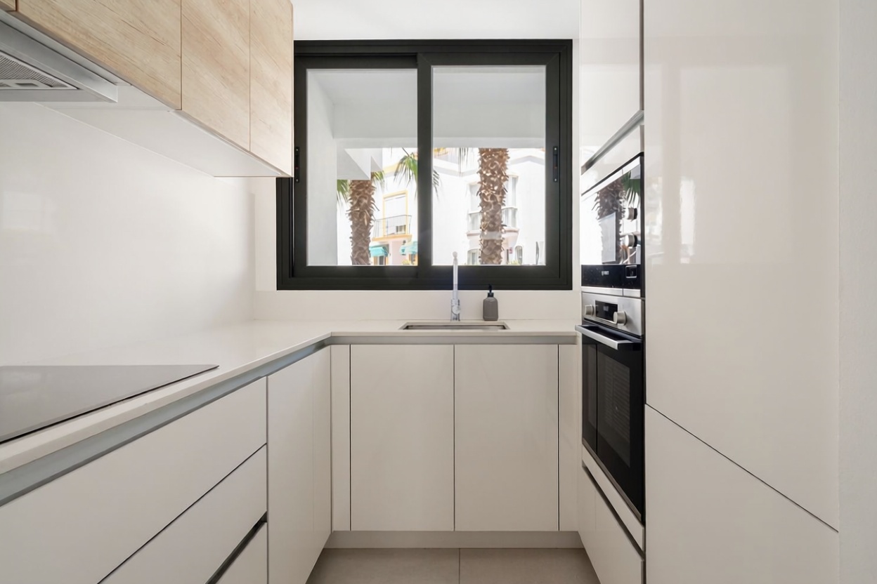 Chalet avec accès direct à la plage à Estepona — Cuisine