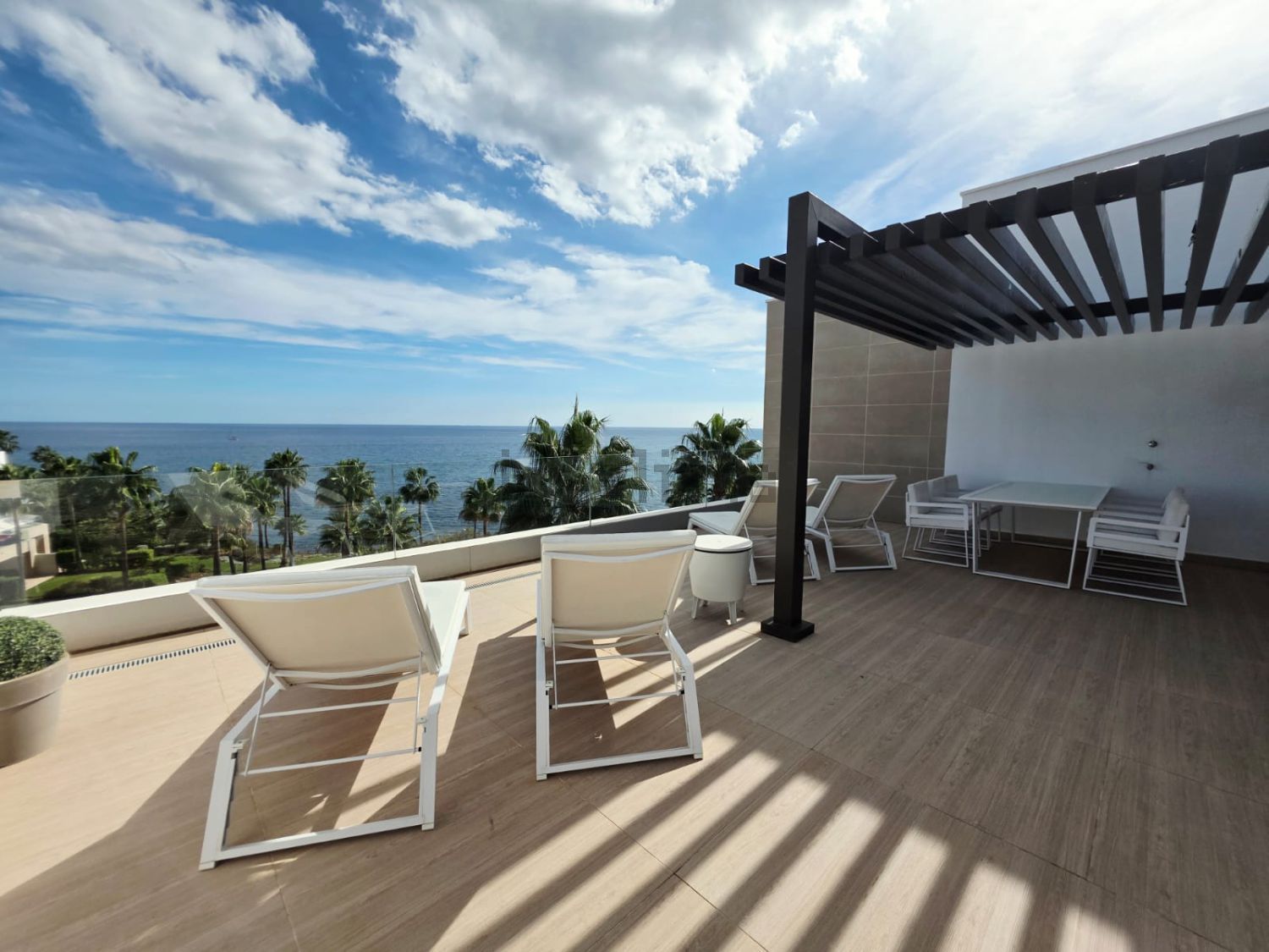 Beachfront flat in Estepona