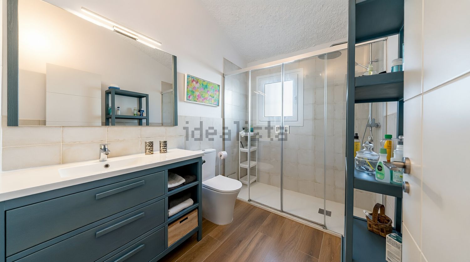 Chalet with direct beach access in Estepona — Bathroom