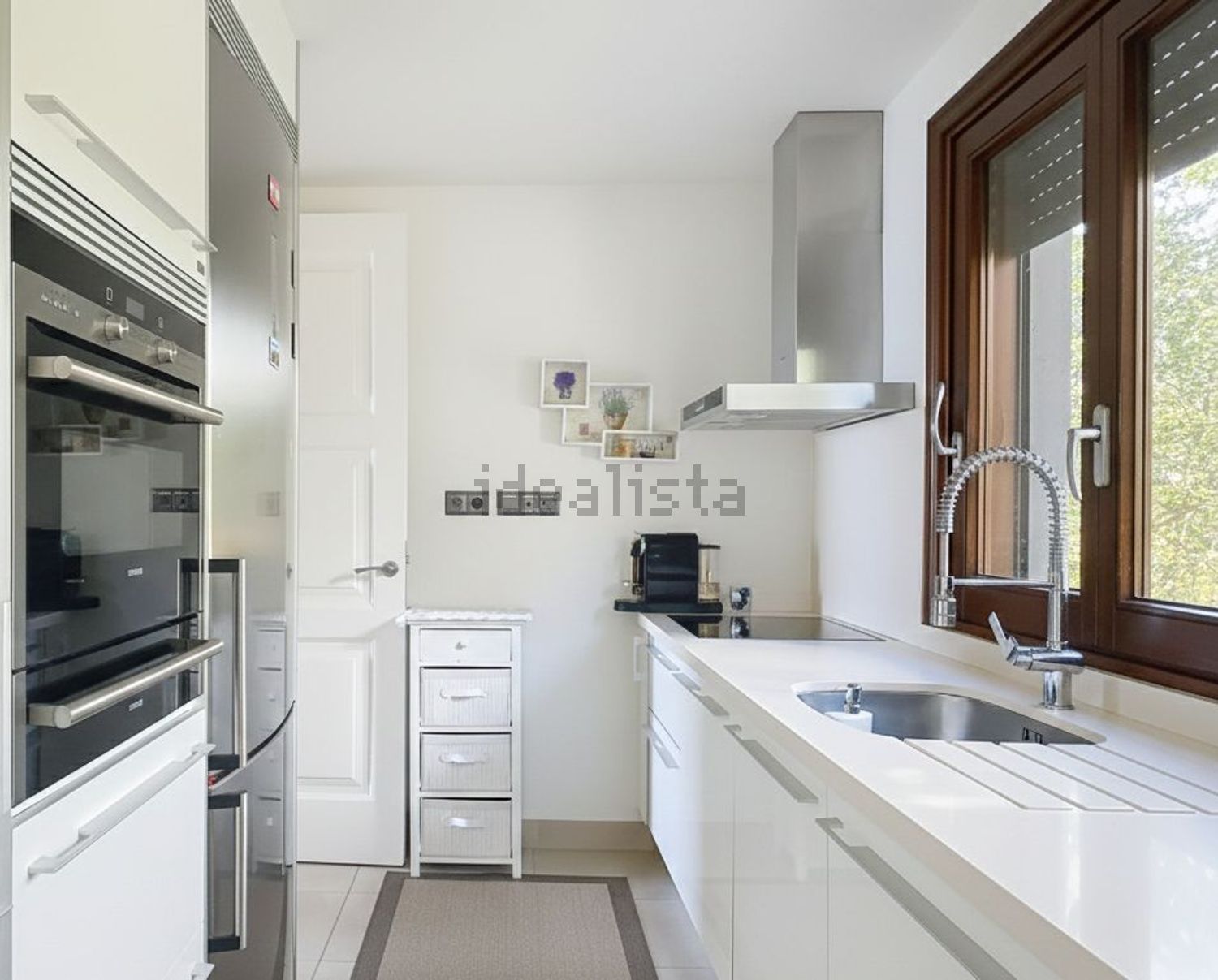 Apartamento em primeira linha de praia em Estepona — Cozinha