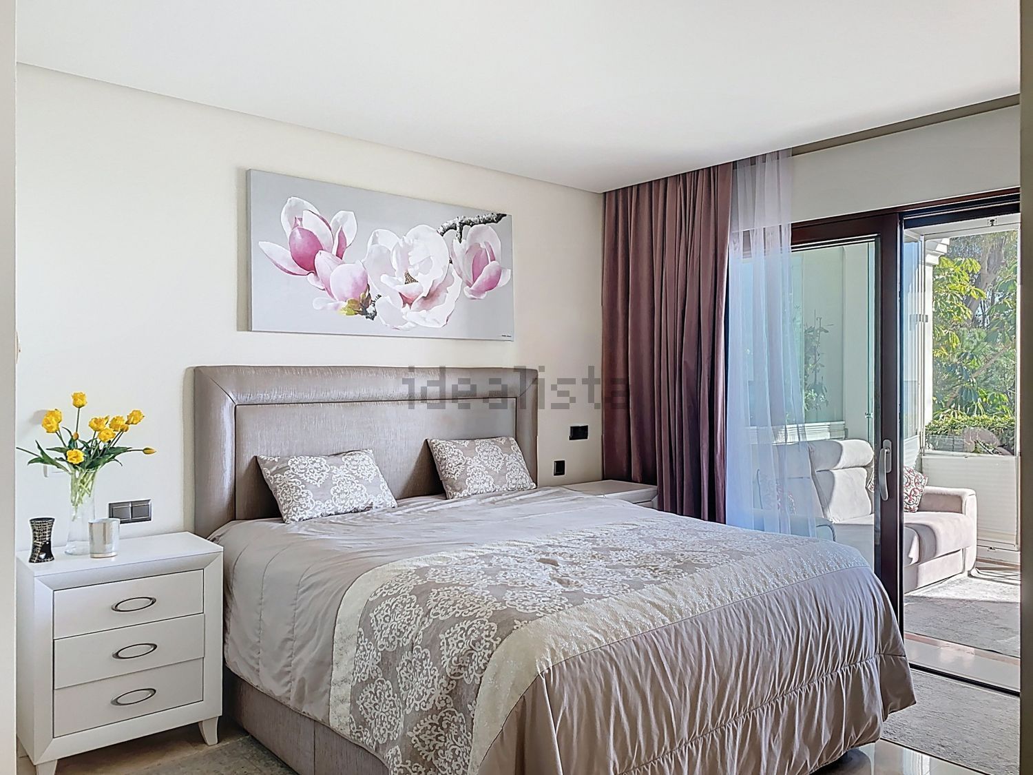 Apartamento em primeira linha de praia em Estepona — Quarto