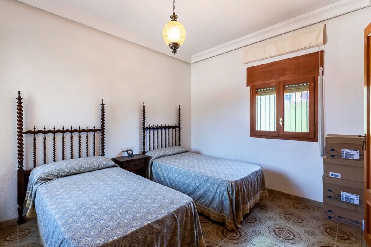 Chalet à vendre avec accès direct à la plage à Vinaròs — Chambre