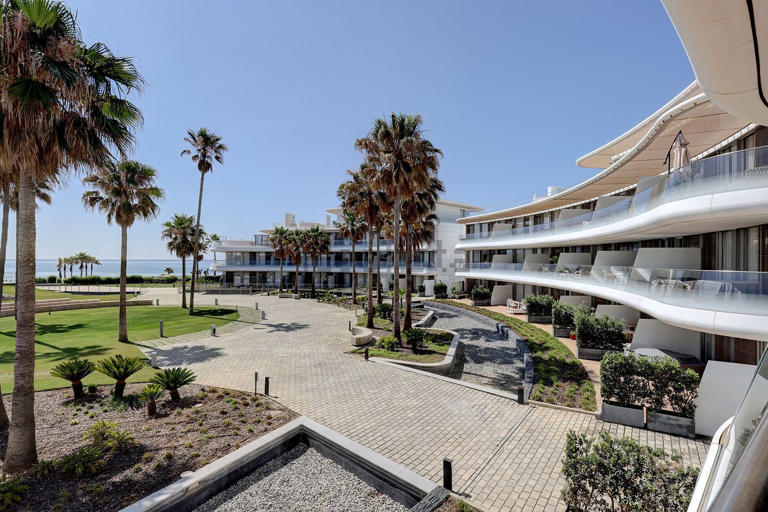 Wohnung in erste Strandlinie in Estepona — Meerblick
