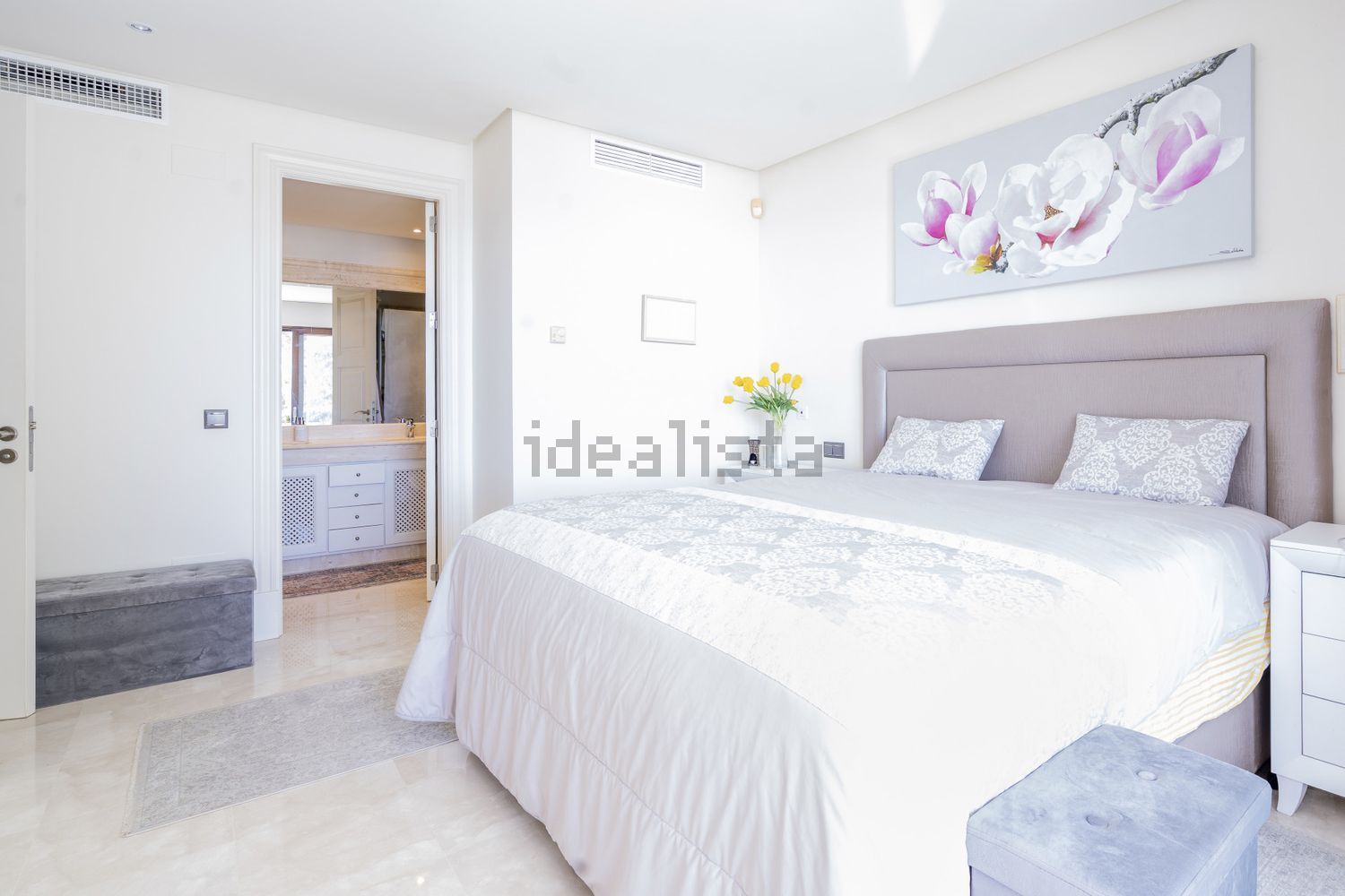 Apartamento em primeira linha de praia em Estepona — Quarto
