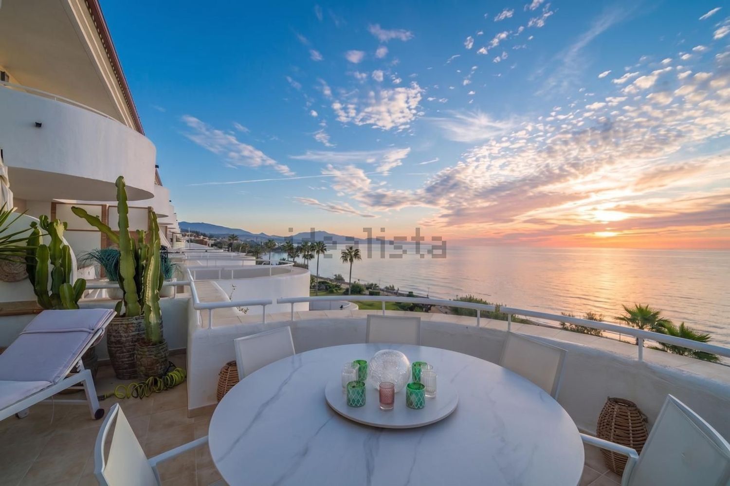 Penthouse in erste Meereslinie in Estepona