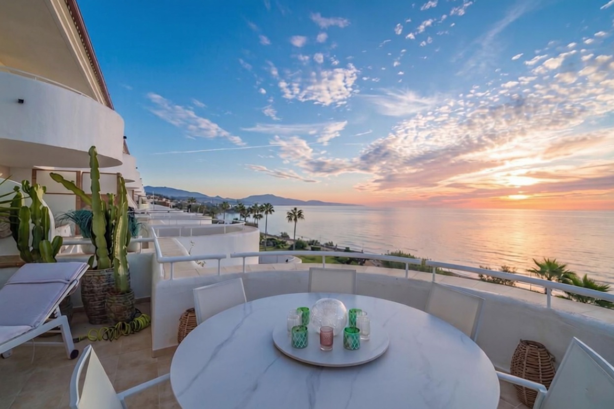 Ático em primeira linha de mar em Estepona