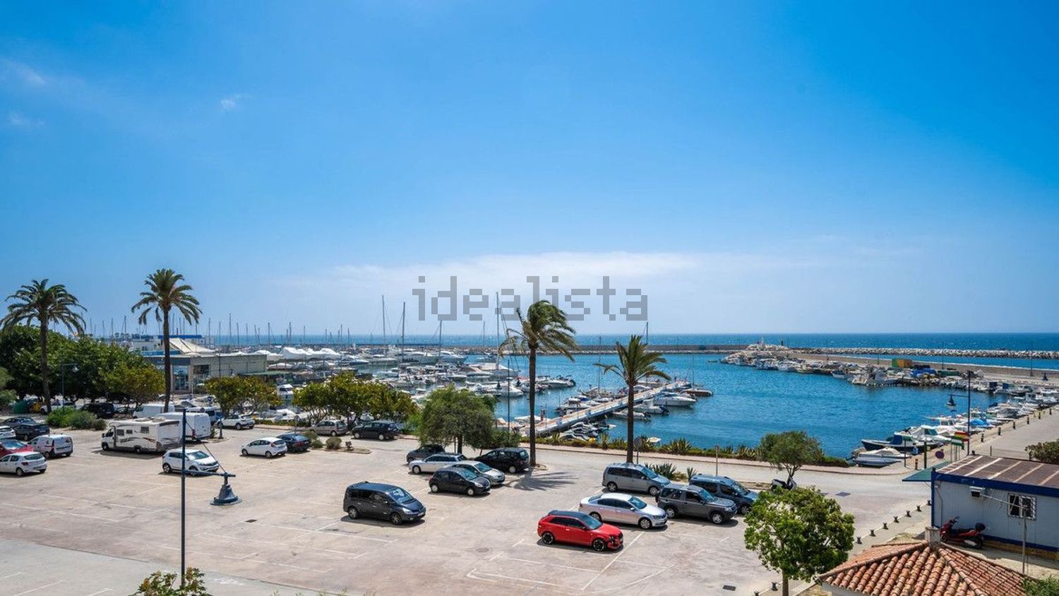 Шале с прямой выход на пляж в Estepona — Морской вид
