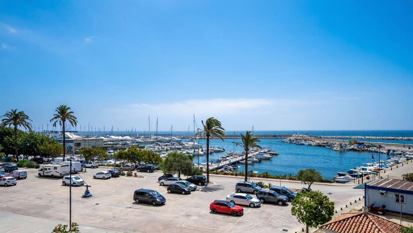 Chalet avec accès direct à la plage à Estepona — Vue mer