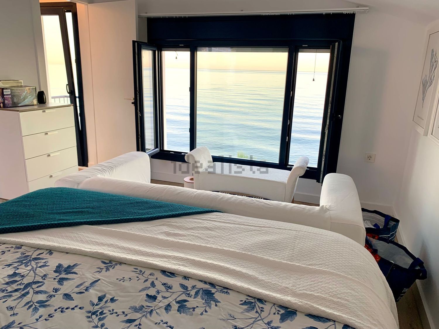 Chalet mit direkter Strandzugang in Estepona