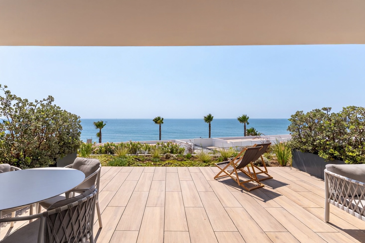 Apartamento em primeira linha de praia em Estepona